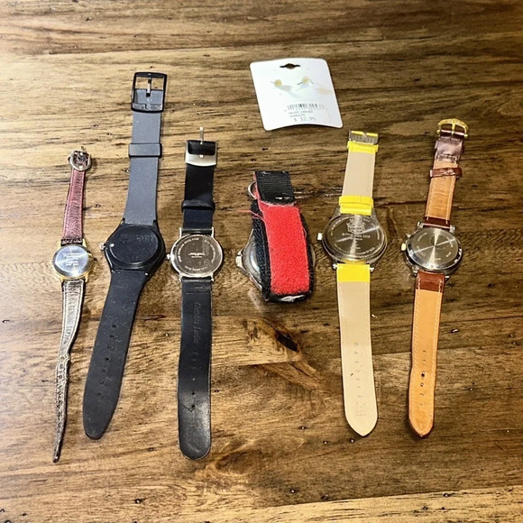 VTG Jewelry Lot Bundle of 7 Count Pieces (6 Watches & 1 Set Ear Ring ASS. style - Picture 16 of 16